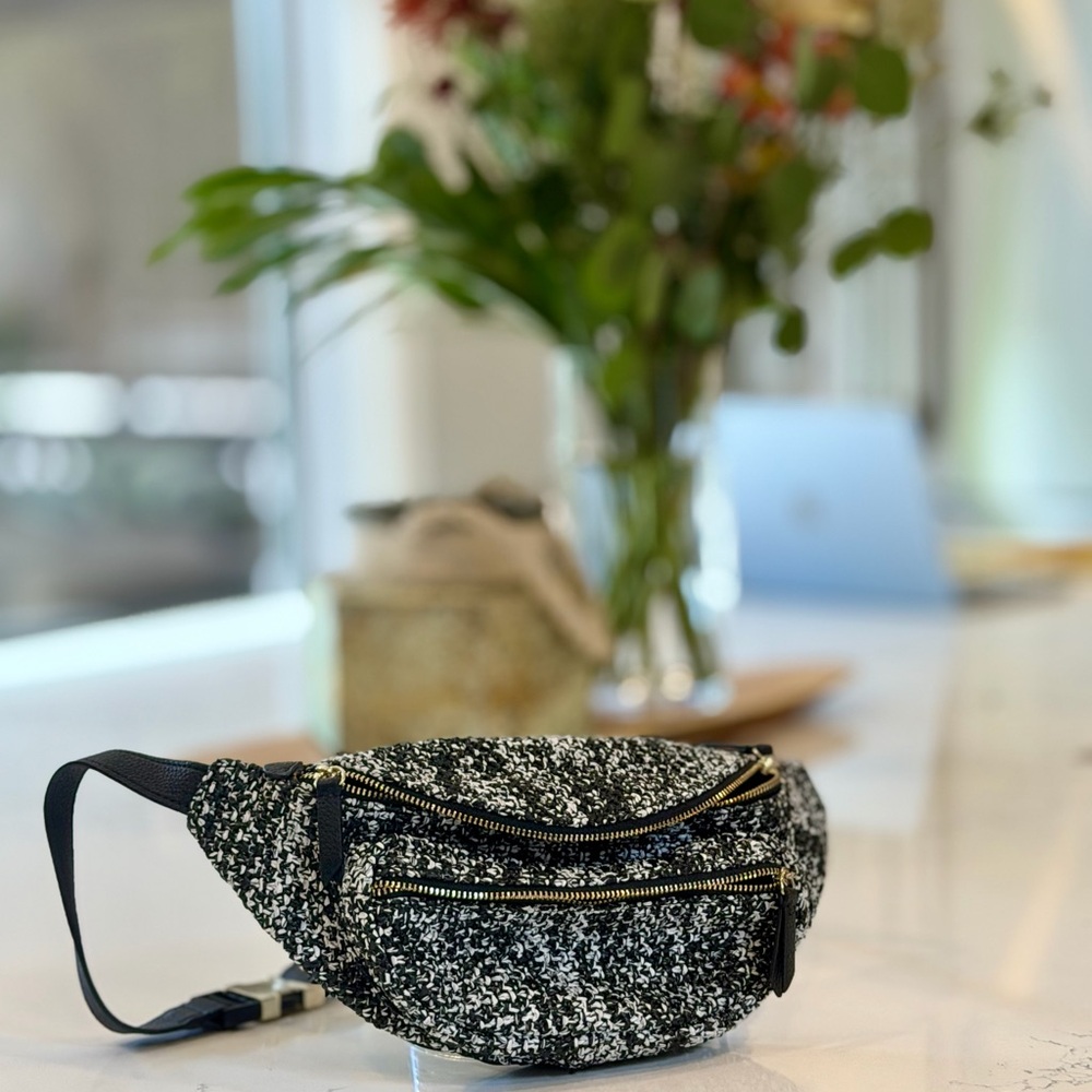 Banana Republic Black and White Textured Belt Bag